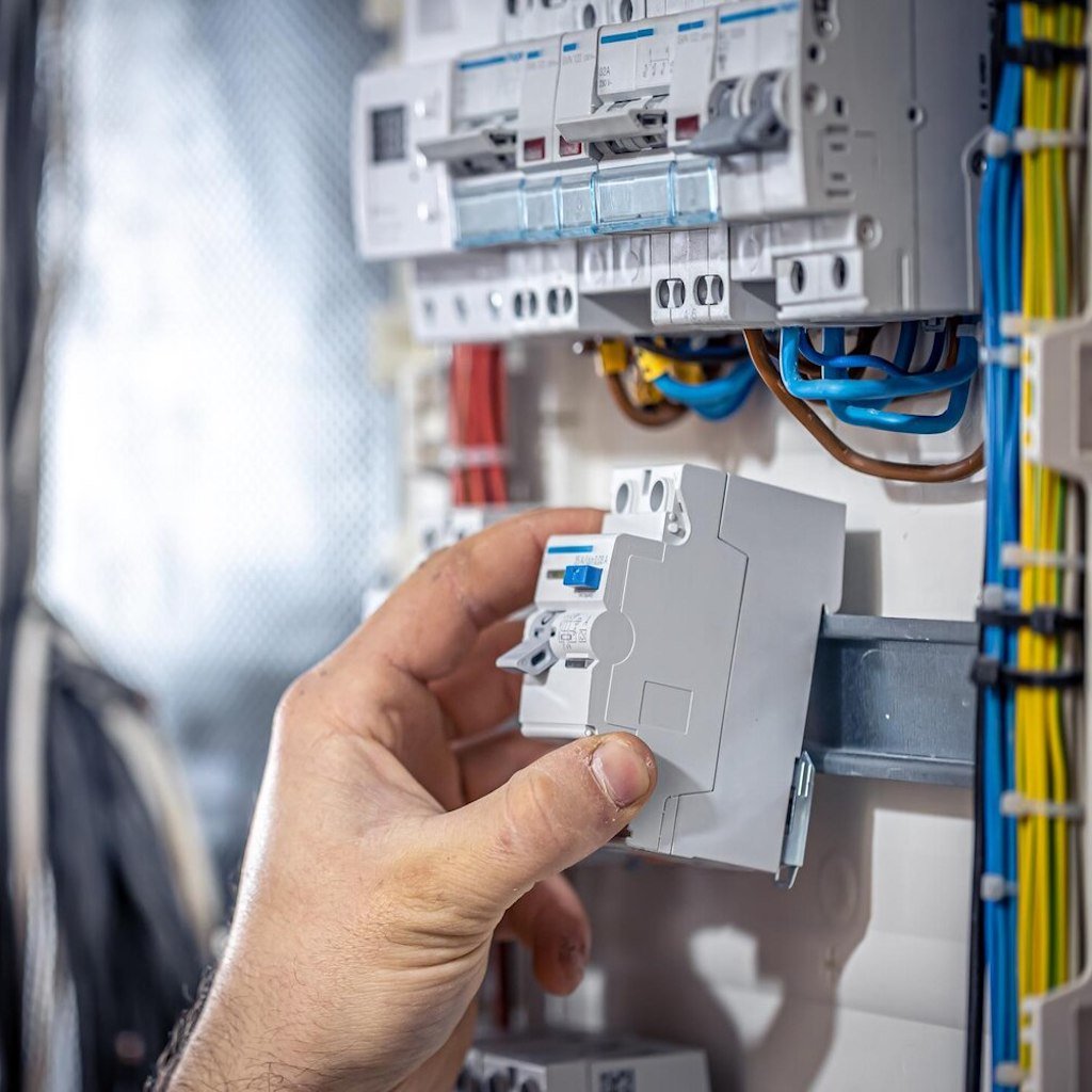 Lot électricité